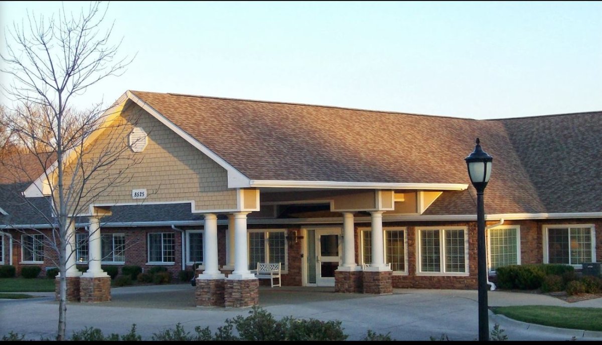 Photo of Glen Oaks Alzheimer’s Special Care Center uploaded to Google Maps on July 16, 2021.