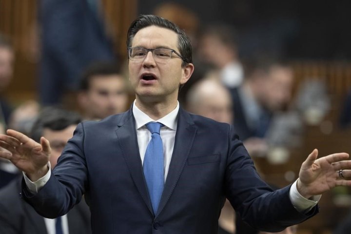 Close Roxham Road border crossing within 30 days, Poilievre urges