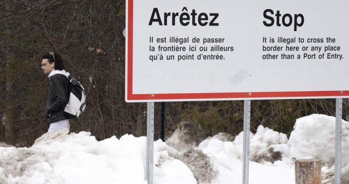 Квебек иска 1 милиард долара компенсация от Отава за „бездействие“ спрямо търсещите убежище