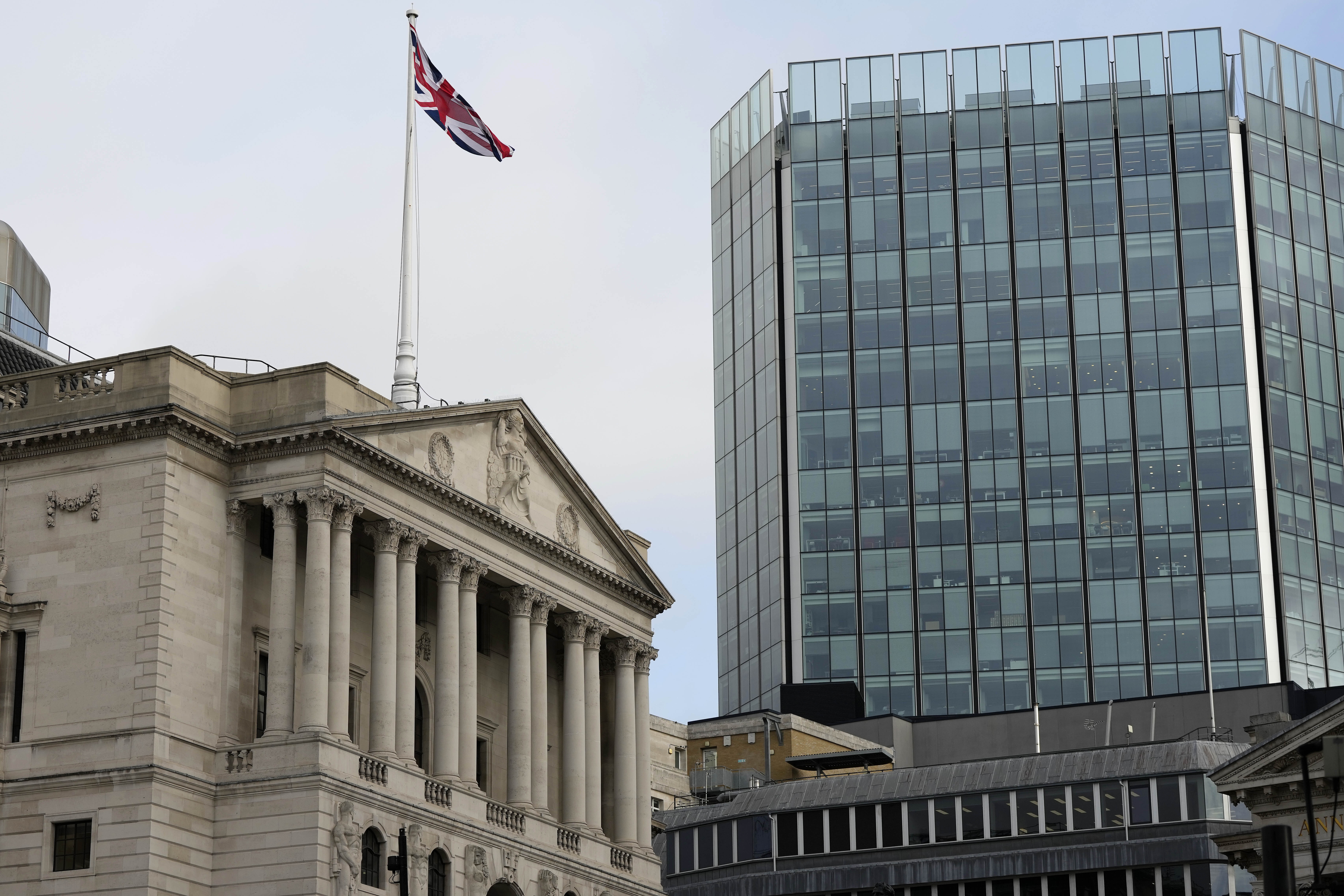 Bank of England hikes rates by half point to 4% amid inflation fight – National | 24CA News