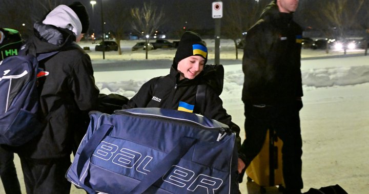 ‘Miracle on ice’: Ukrainian refugees arrive in Quebec City for hockey tournament