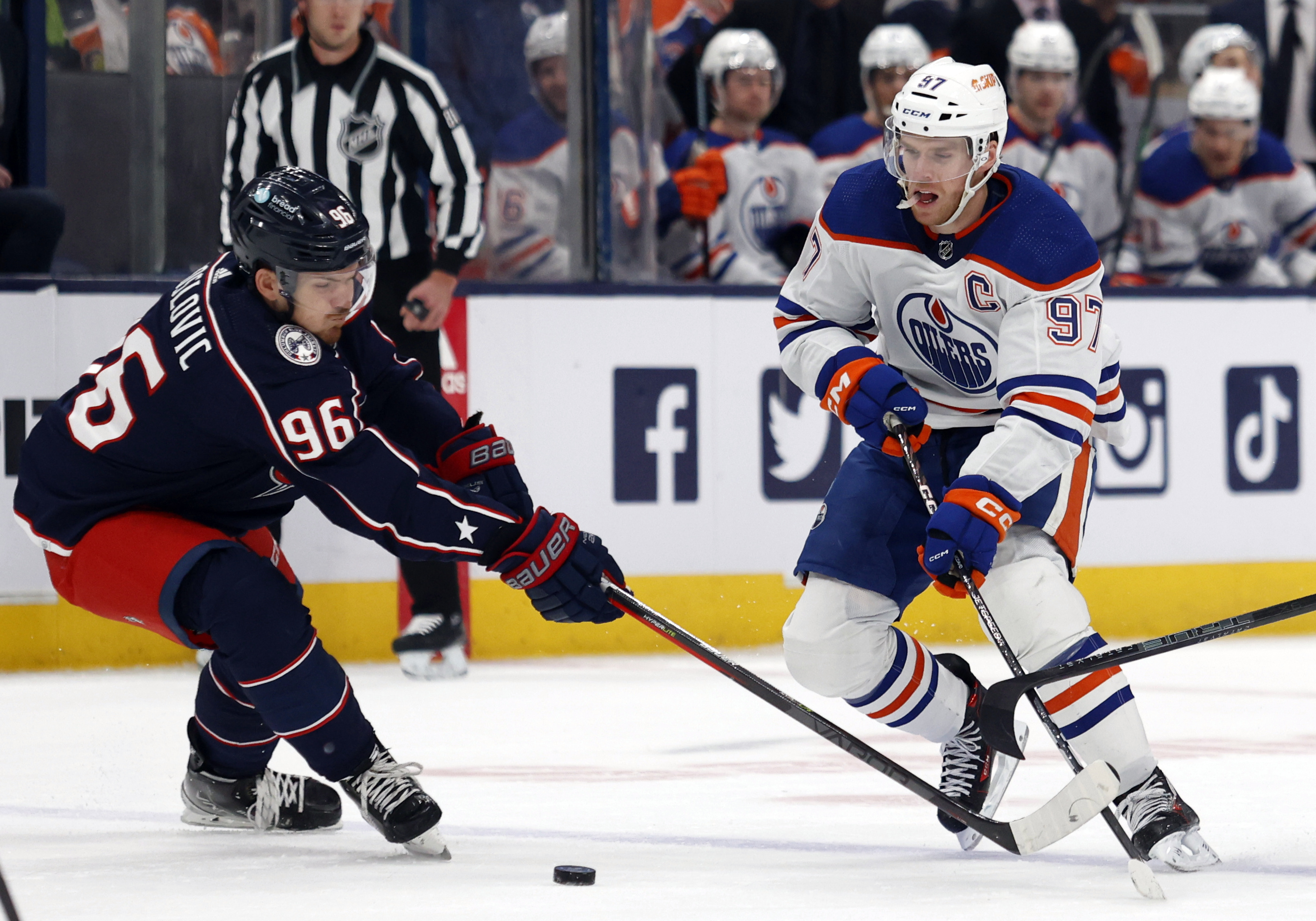 Connor McDavid shines but Edmonton Oilers lose 6-5 to Blue Jackets