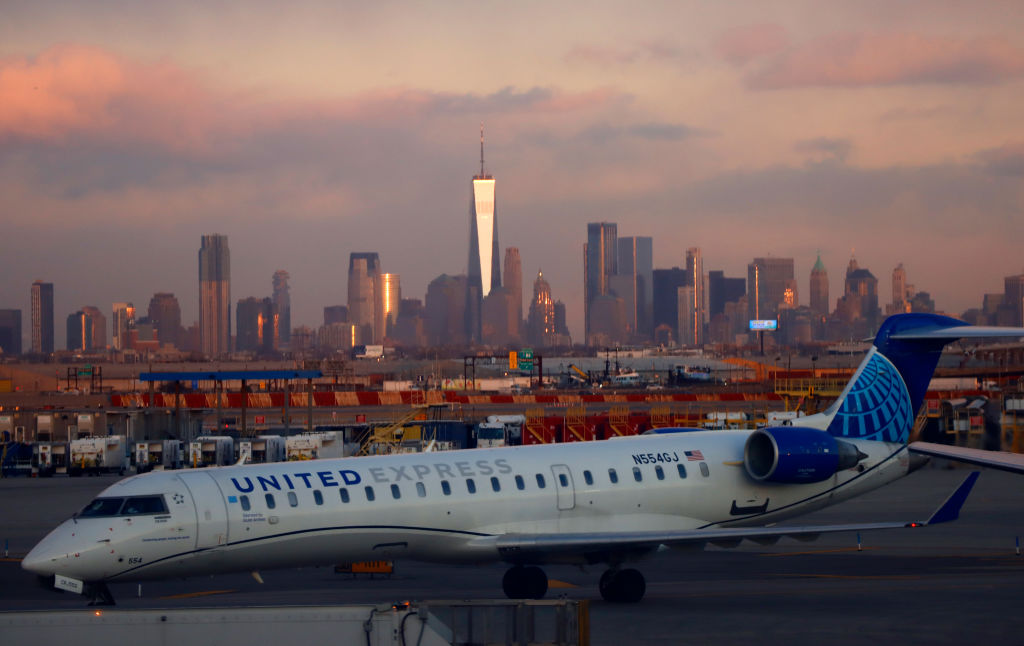 United Airlines plane