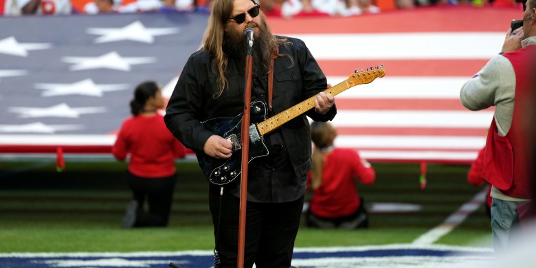 Chris Stapleton Sings ‘National Anthem’ At Super Bowl As Players Shed Tears