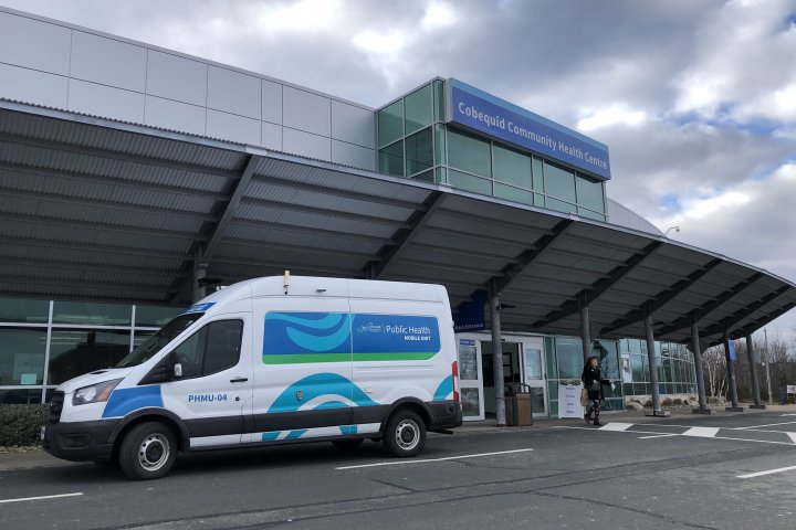 Lining up to get in: Demand is high for mobile health clinics in Nova Scotia