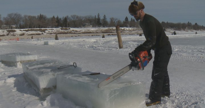 Winnipeg ice carver excited to show work after months of preparation - Winnipeg | Globalnews.ca
