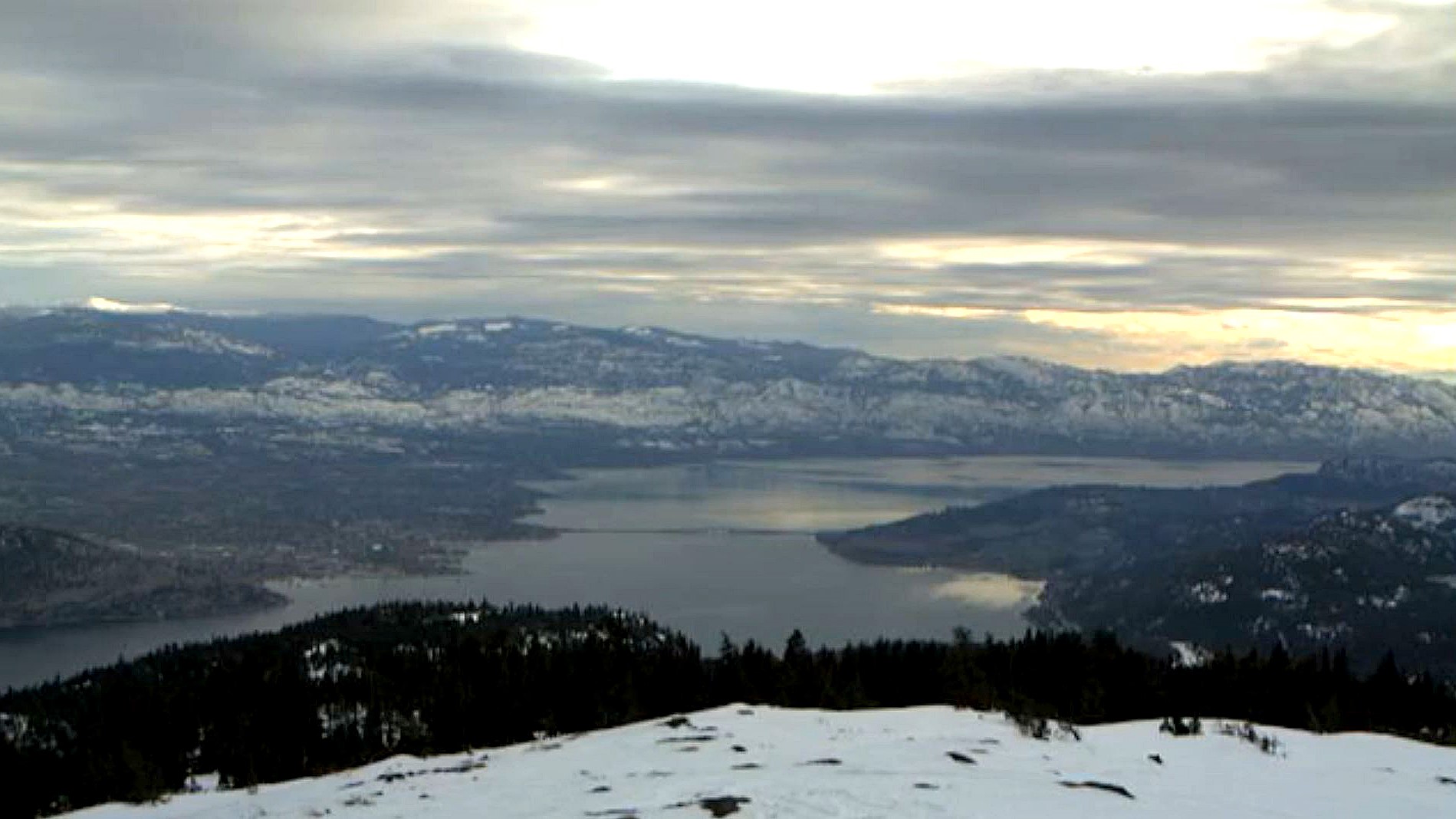 Изглежда че повечето от Okanagan ще получат зеленикава Коледа тази