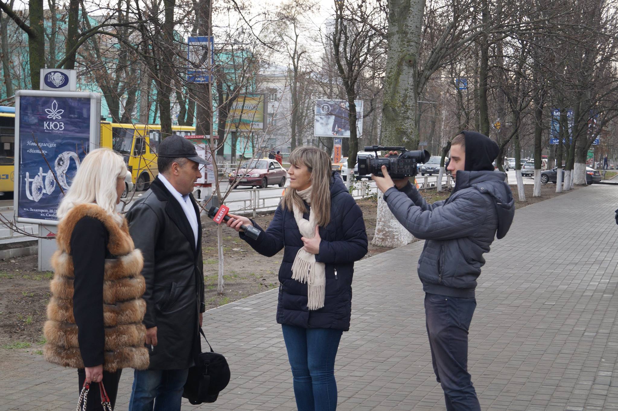 Oksana Naumova, second from right, reporting in Kherson, Ukraine before the Russian invasion.