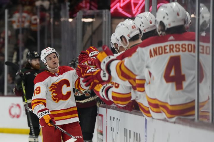 Pelletier scores winning goal as Calgary Flames rally for 6-3 win over Phoenix Coyotes
