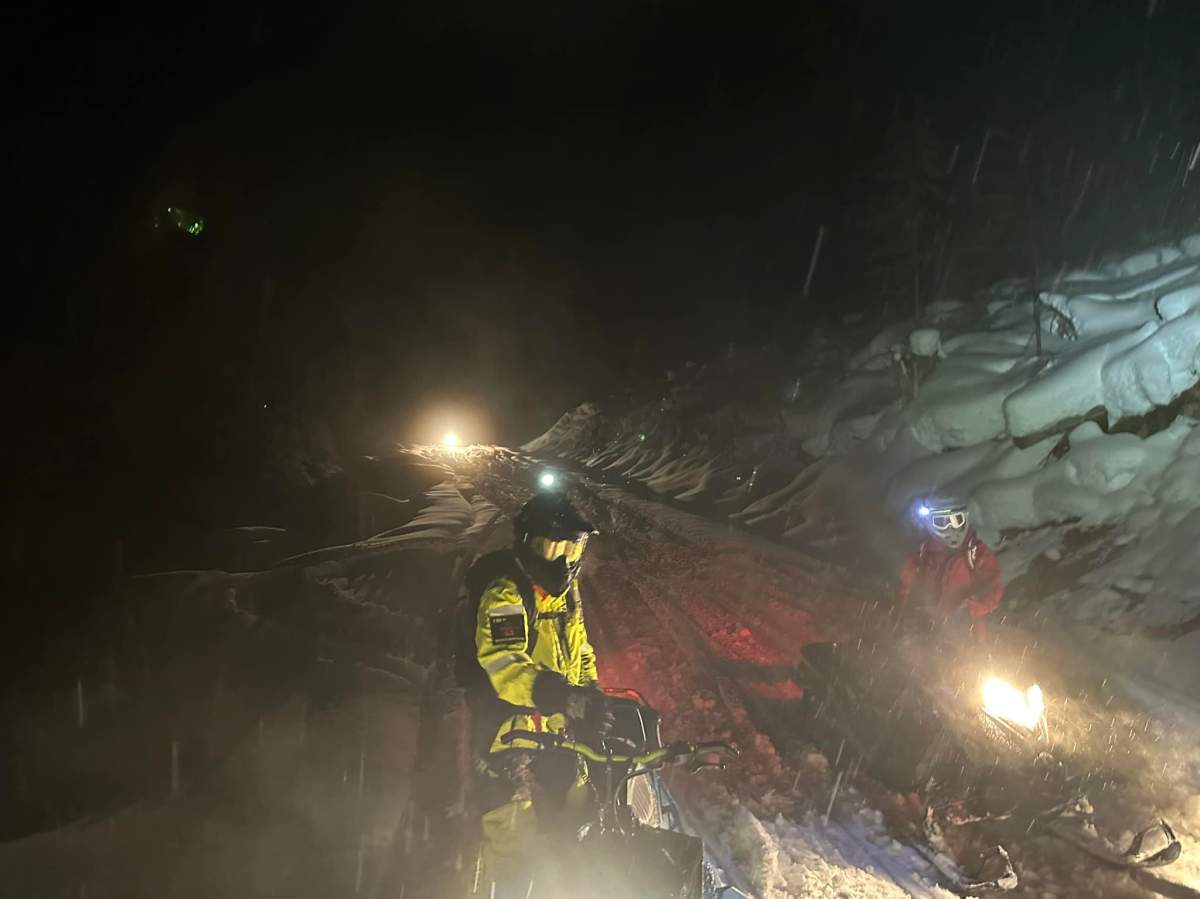 Vernon Search and Rescue were called out to  a snowmobile rescue on Sunday.