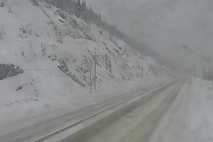 B.C. weather: Snowfall, winter storm warnings issued for mountain passes
