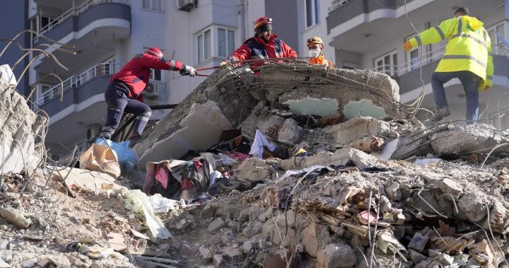 Rescue crews around the world are in Turkey for earthquake aid. What about Canada? – National | Globalnews.ca