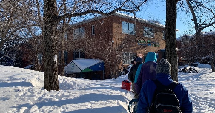 ‘Vigorous’ cold weather raising concerns for people unhoused in Montreal – Montreal