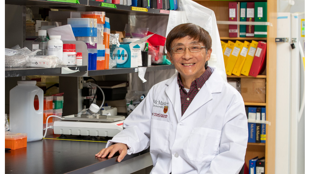 Zhou Xing, professor of medicine and member of the Michael G. DeGroote Institute for Infectious Disease Research, has been named the winner of a prestigious award for research into mucosal vaccines.