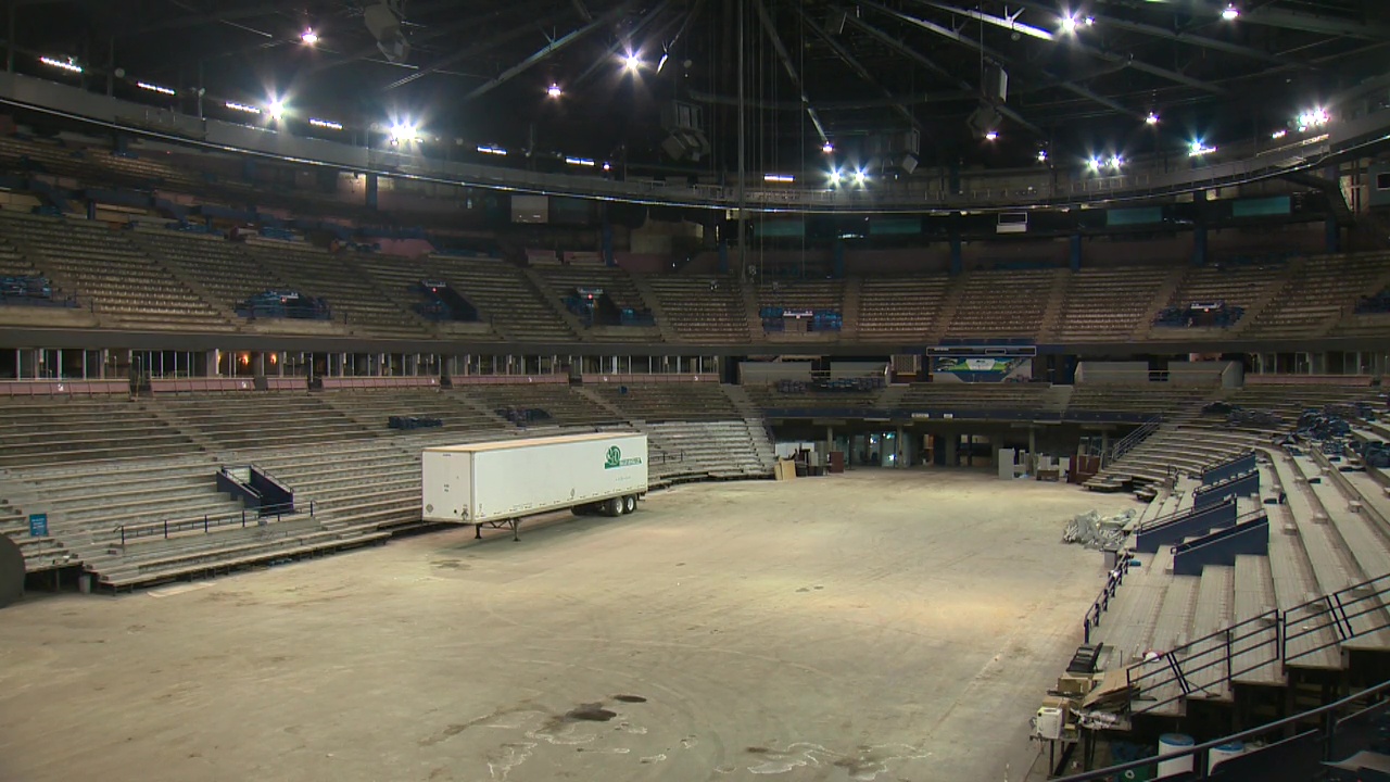 IN PHOTOS: A look inside Edmonton's Coliseum building as it awaits