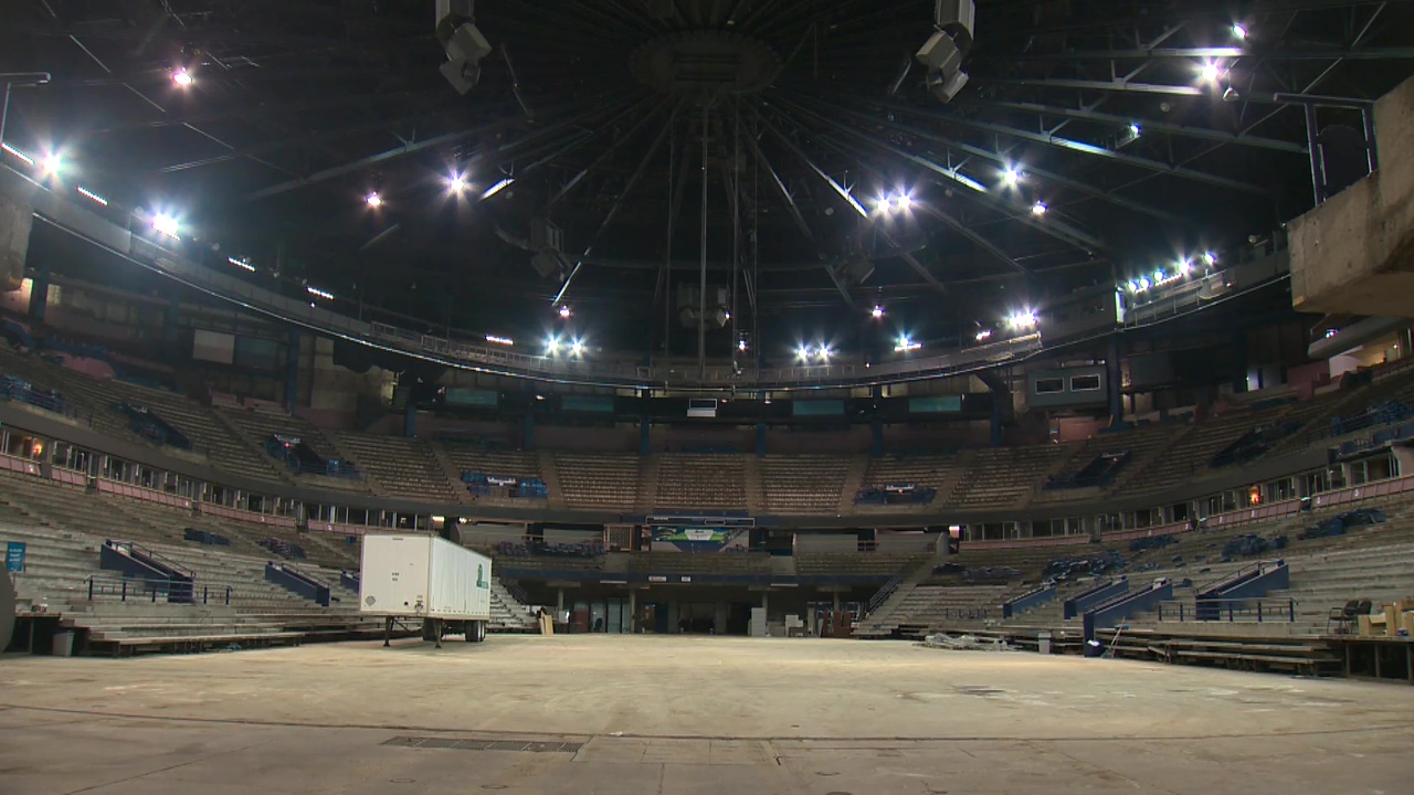 IN PHOTOS: A look inside Edmonton's Coliseum building as it awaits