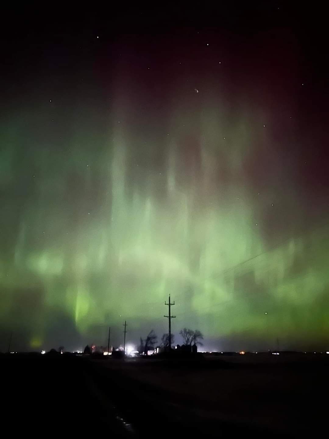 The Northern Lights dance above the community. Image submitted to Global News.