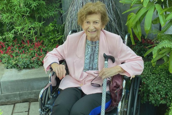 92-year-old Alberta woman remains in hospital days after her 911 call was transferred to 811