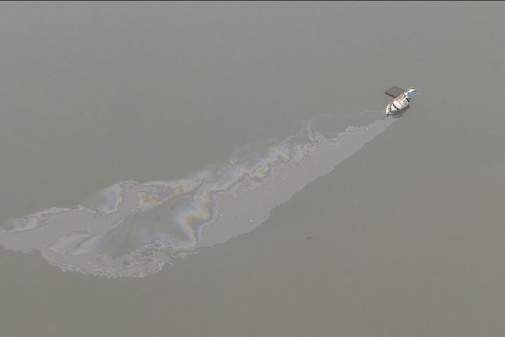 Coast Guard responds to fuel spill from partially sunk fishing vessel in Fraser River