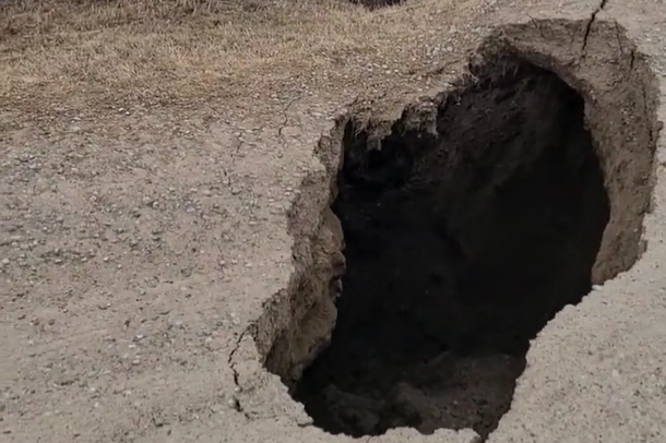 Six-foot wide sinkhole closes Fernhill Drive in Middlesex County, OPP say - image