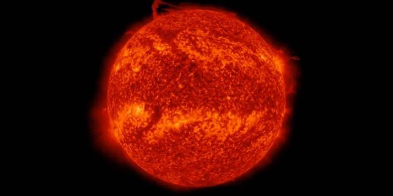Part of the Sun breaks free and forms a strange vortex, baffling scientists