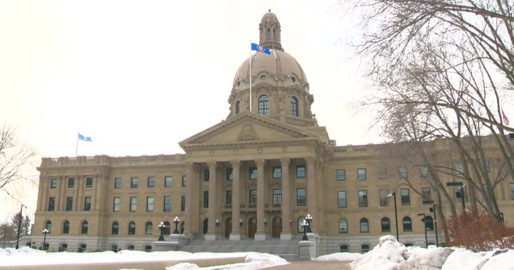 Alberta proposes law on pension exit referendum, but bill doesn’t make result binding