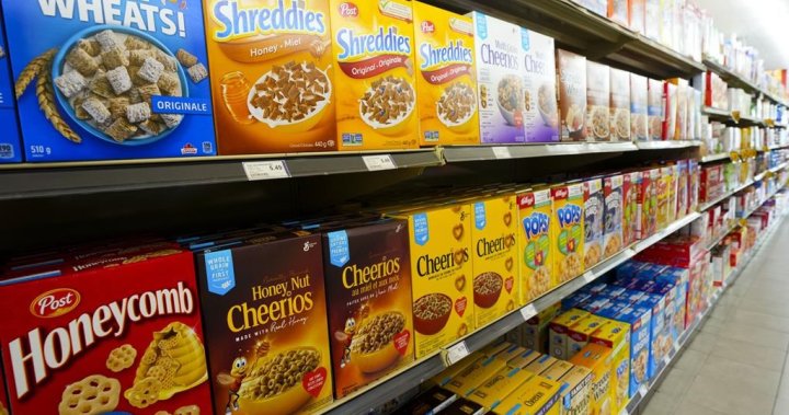 Restrict junk food marketing to kids at grocery stores, restaurants: report – National | Globalnews.ca