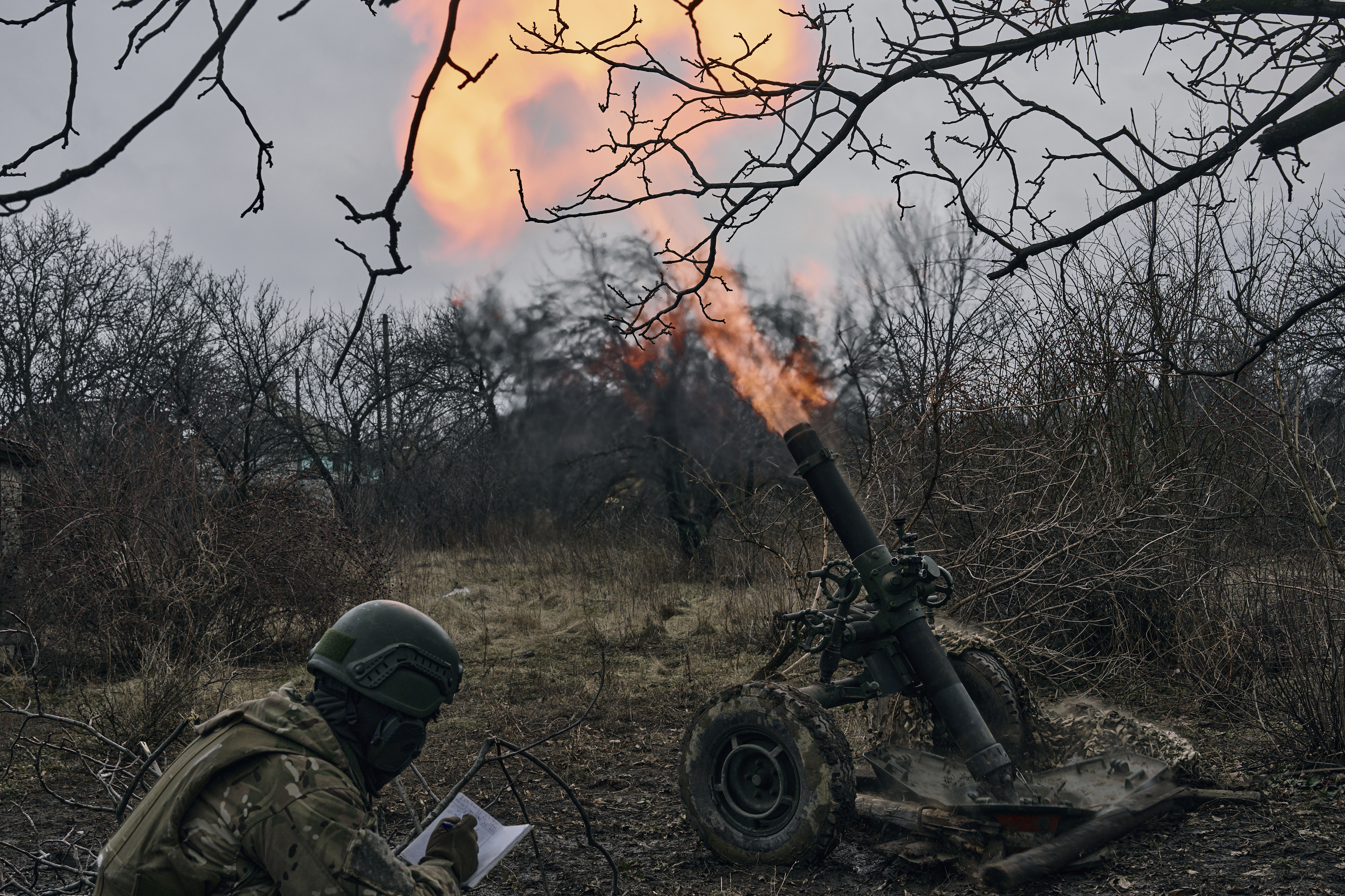 Bakhmut battle pinning down Russia’s best units, Ukraine says – National | 24CA News