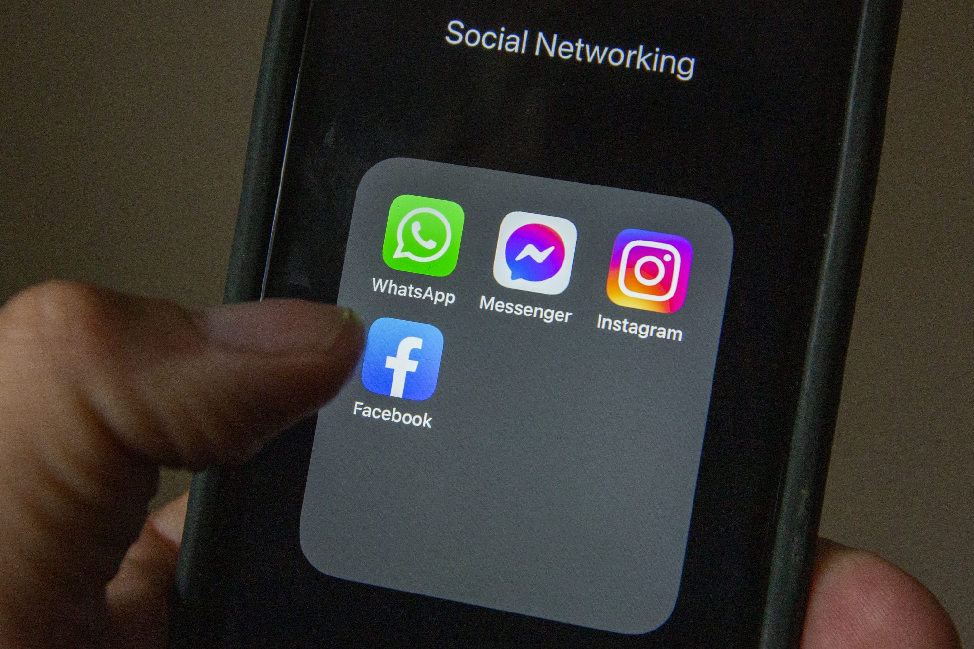 Utah Signs First U.S. State Law Aimed At Limiting Teens’ Social Media ...