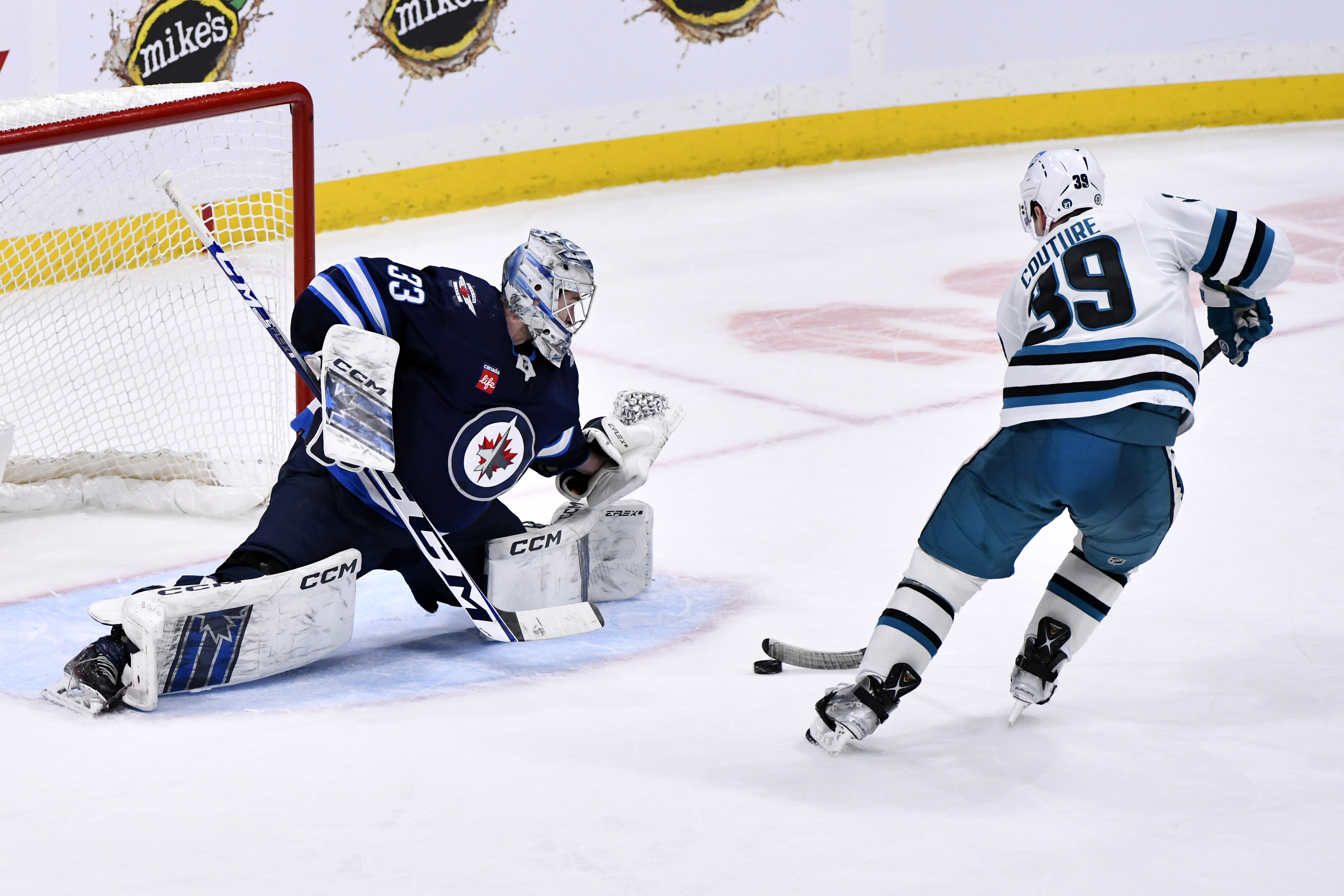 Winnipeg Jets scorch San Jose Sharks inch closer to playoffs