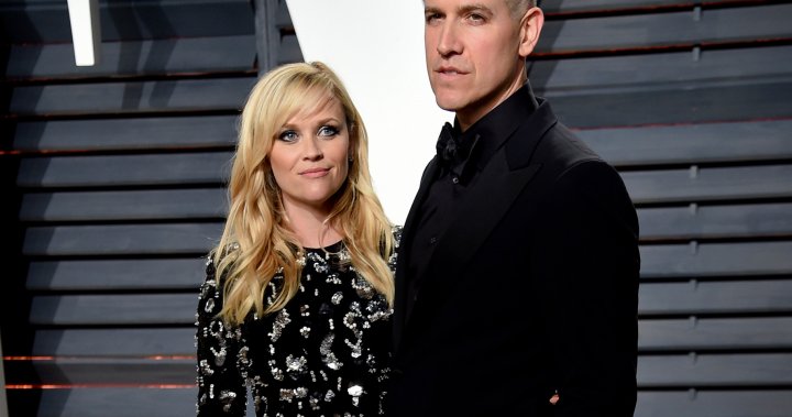 Reese Witherspoon and husband Jim Toth announce plans to divorce  – National | Globalnews.ca