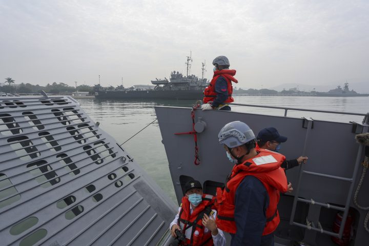 Taiwan on alert for ‘sudden entry’ by China as Beijing boosts defence spending – National | 24CA News