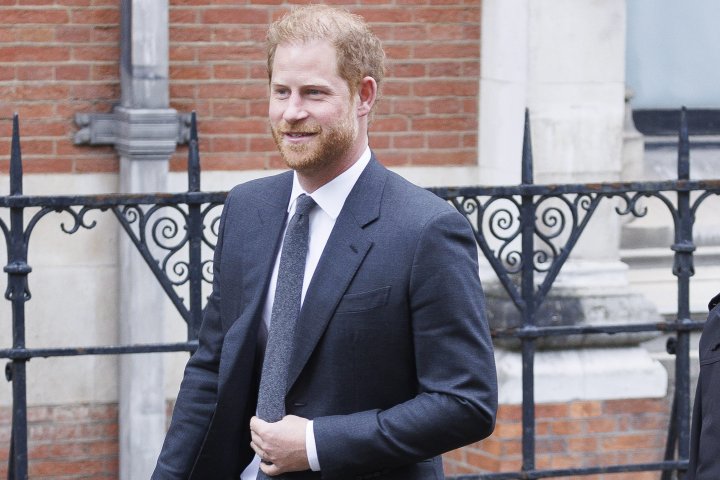 Prince Harry accuses Palace of withholding info on phone-tapping allegations