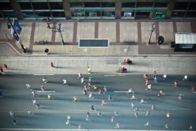 Surgeon runs through Philadelphia half marathon to rescue liver donation