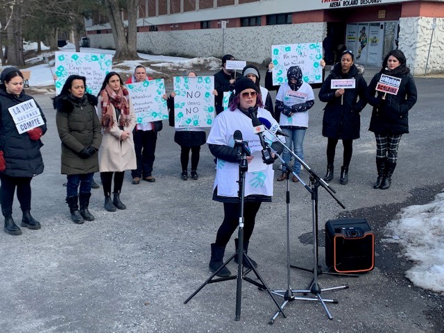 Parents and students at Massey-Vanier High School in the Eastern Townships hold demonstration to call on the school to take sexual harassment complaints more seriously. March 20, 2023 .