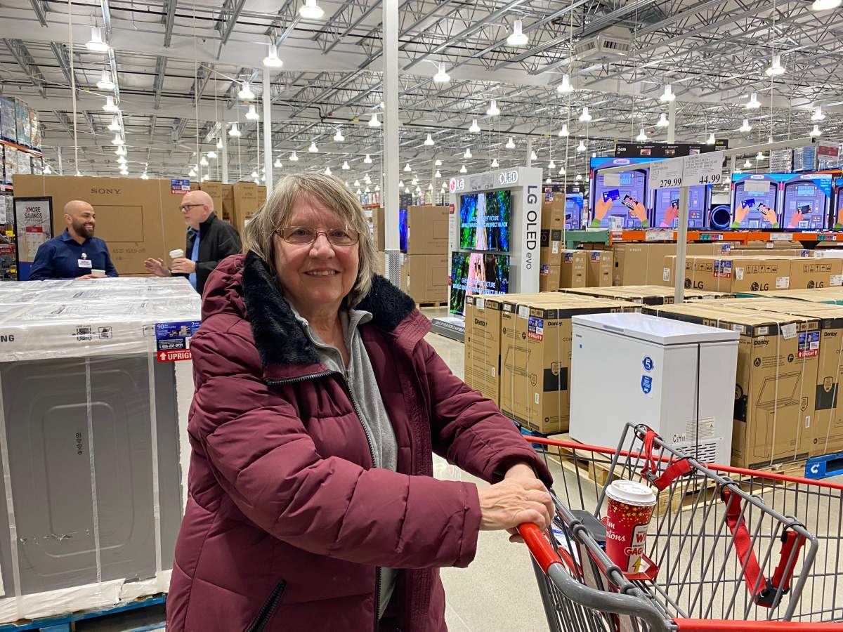 St. Thomas resident and Costco fan Rea Murphy explores the new south London location.