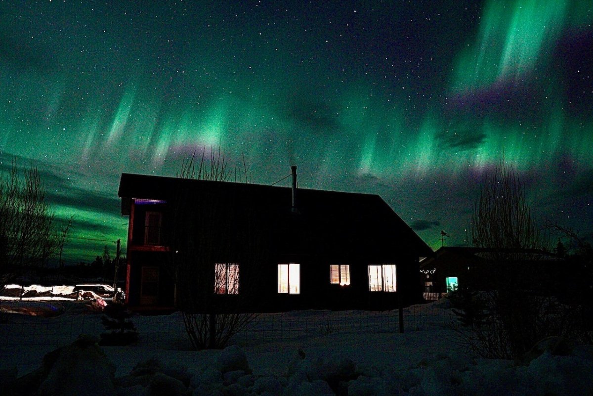 Northern lights dance across B.C. skies, delighting photographers