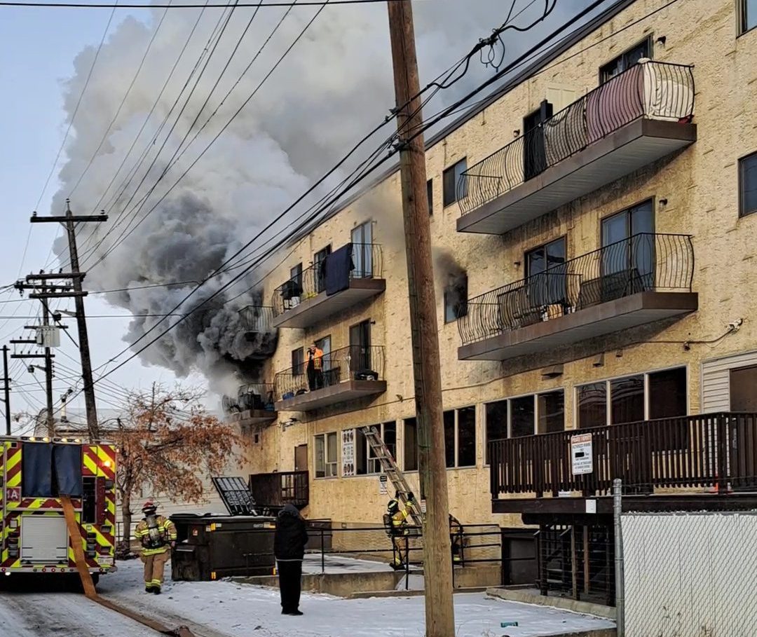 3 people taken to hospital after apartment fire in central Edmonton