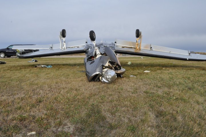 Unstable landing approach led to October 2021 plane crash at Westlock airport: TSB