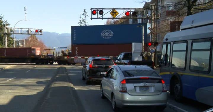 Cost of key Pitt Meadows rail crossing triples, city asked to chip in $50M – BC | Globalnews.ca