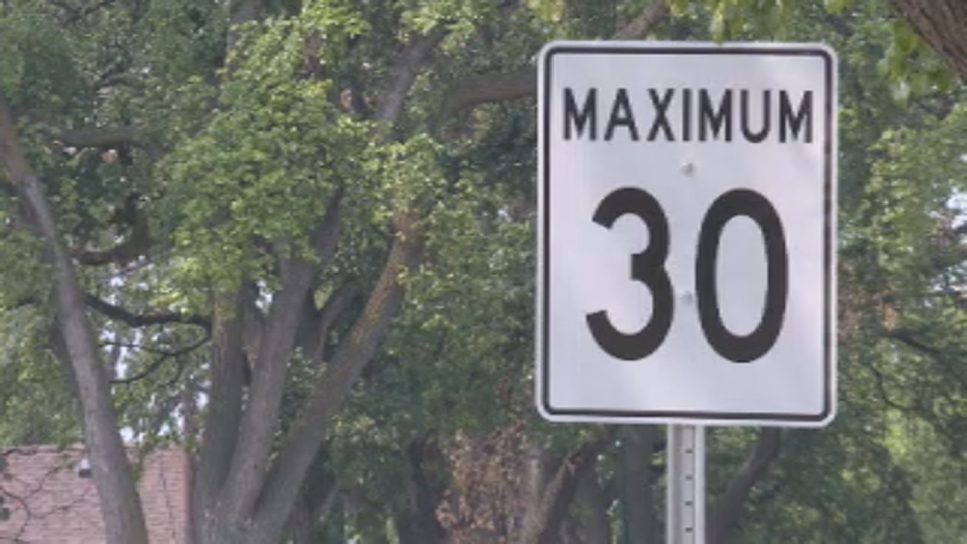 Fines would be $1,000 for speeders going 89 km/h over the limit.
