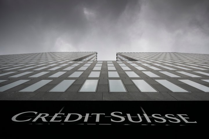 İsviçre merkez bankası, hisse senedi düşüşünün ortasında 'gerekirse' Credit Suisse likiditesi sunuyor