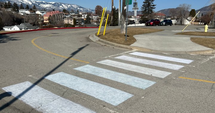 Rainbow crosswalk vandalized at a South Okanagan elementary school  | Globalnews.ca
