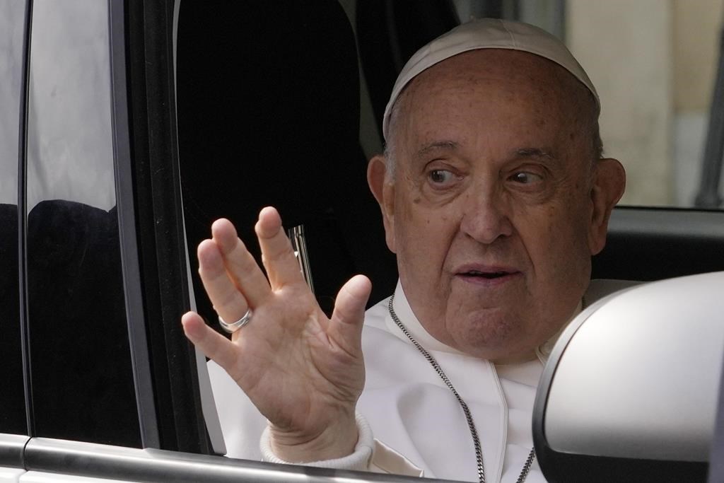 Pope Francis out of hospital after bronchitis treatment – National | 24CA News