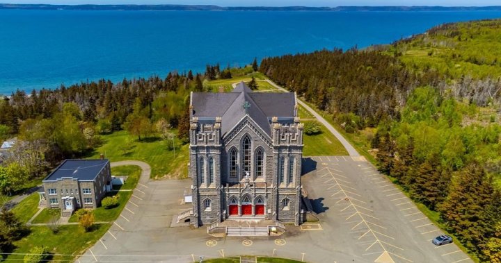 Acadian groups looking to raise $2.5 million to save Nova Scotia church