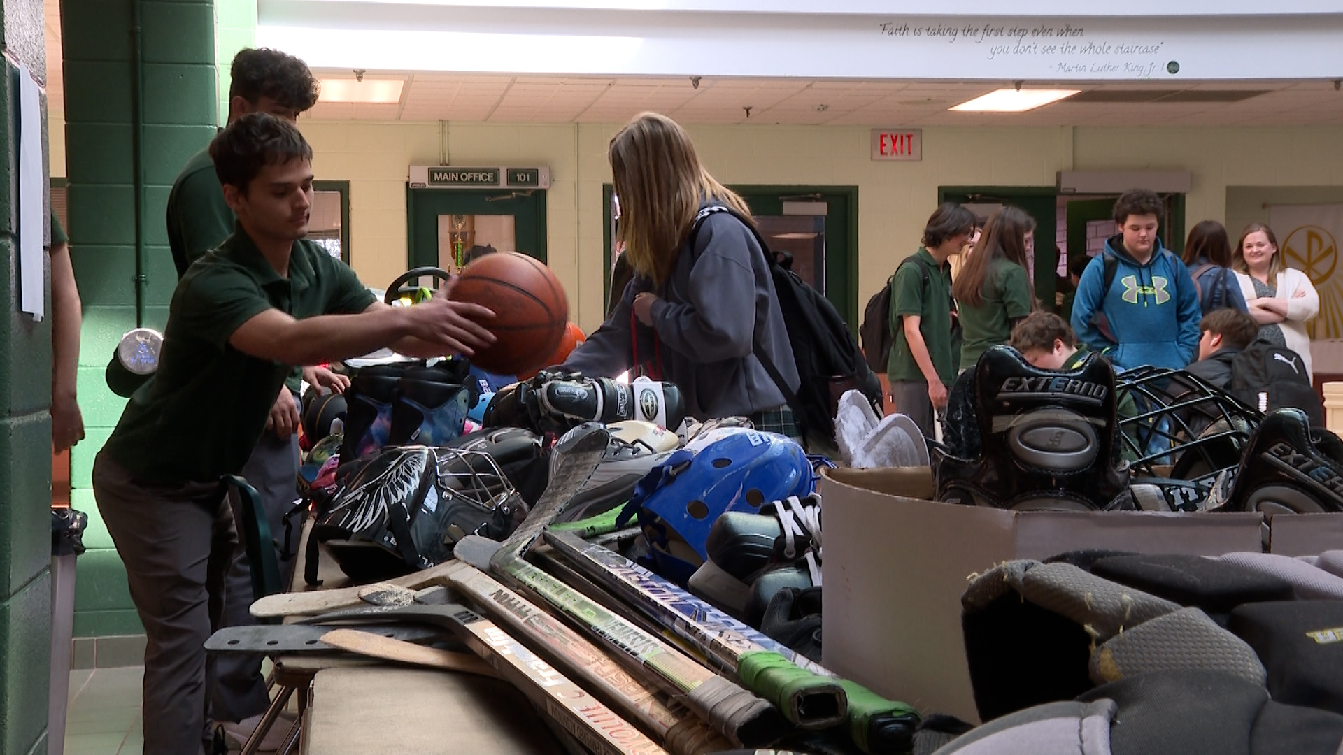 Kingston, Ont. high school students donate sports gear in memory of friend – Kingston | 24CA News