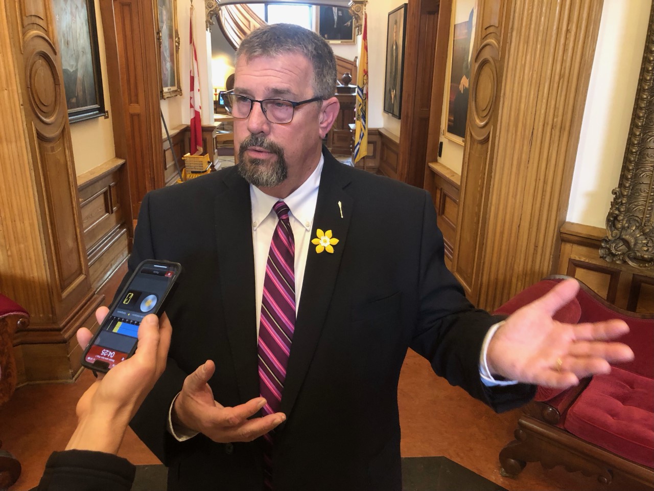 Министърът на образованието на Ню Брънзуик казва че хроничната липса