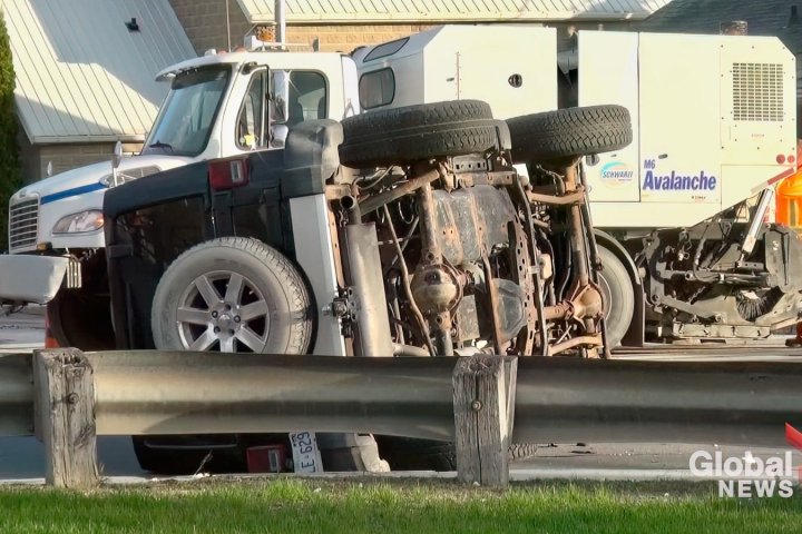 Jeep rolls after collision with street sweeper in Lakefield, Ont.