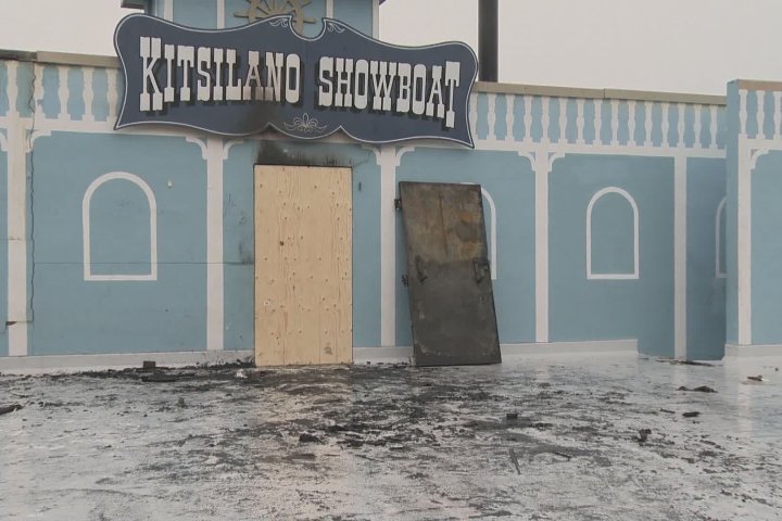 Fire at Kitsilano Showboat shakes up Vancouver tradition since 1935: ‘What do we do?’