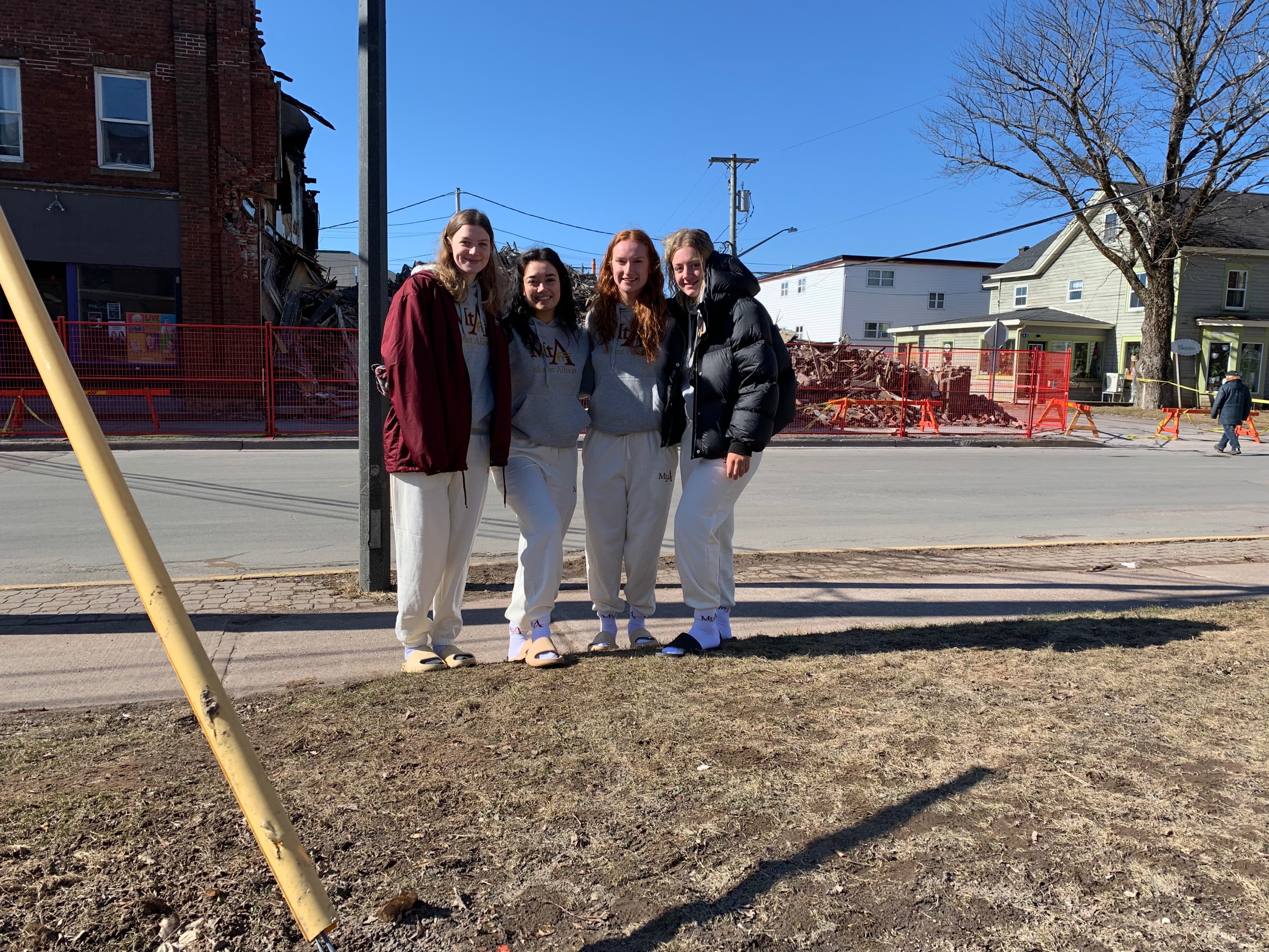 Students recount story of fire that destroyed their Sackville, N.B. apartment – New Brunswick | 24CA News